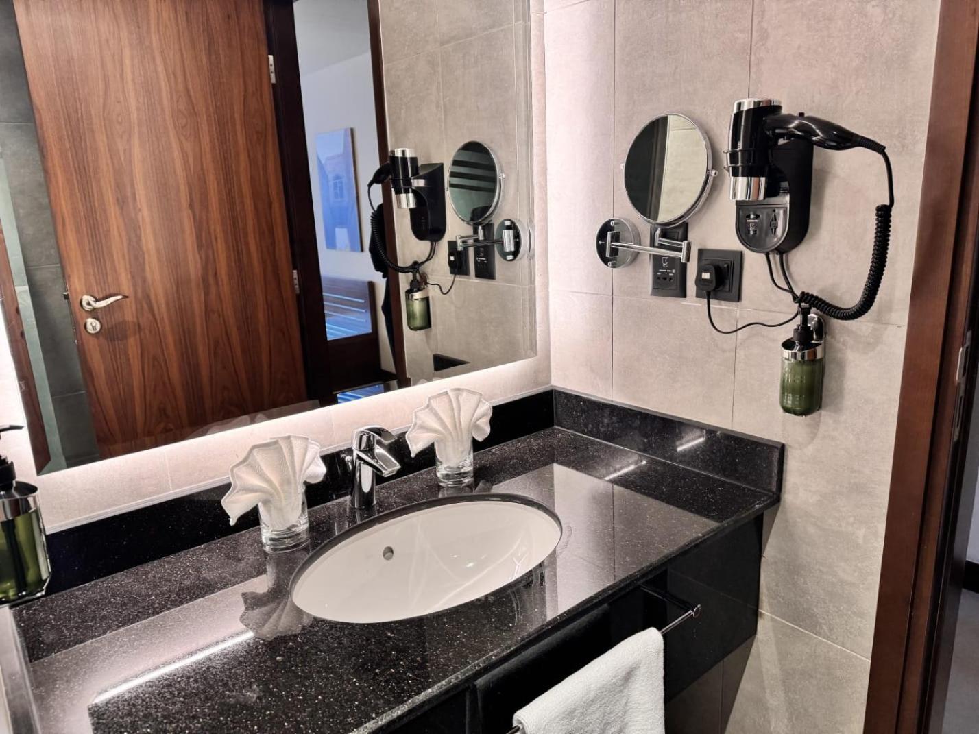 Kyriad Hotel סאלאלה מראה חיצוני תמונה