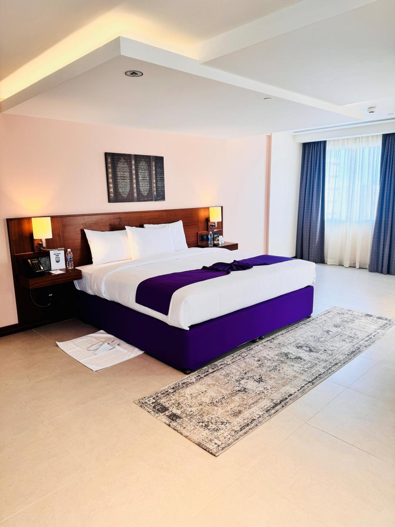 Kyriad Hotel סאלאלה מראה חיצוני תמונה